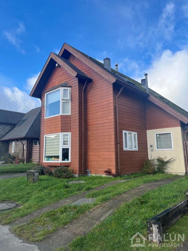 SE VENDE CASA EN LOMAS DEL LAGO PUERTO VARAS