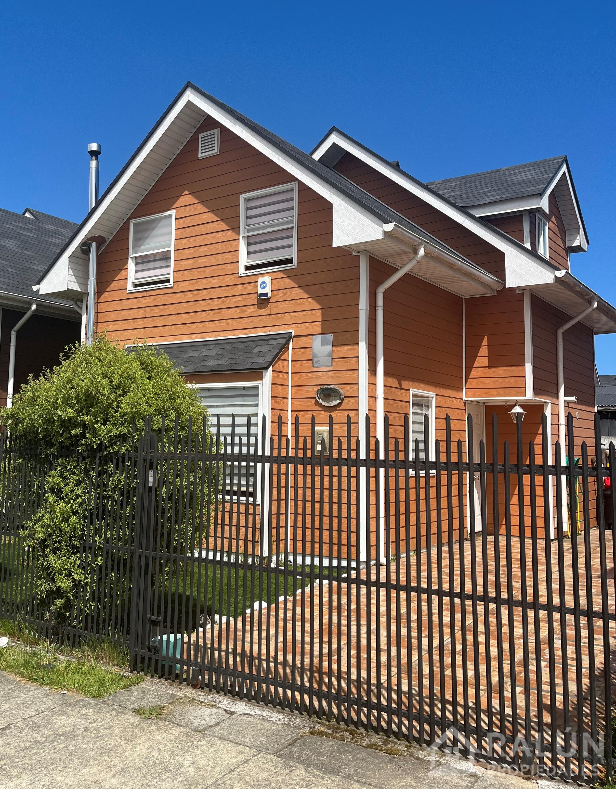 SE VENDE CASA EN MIRADOR DE PUERTO VARAS